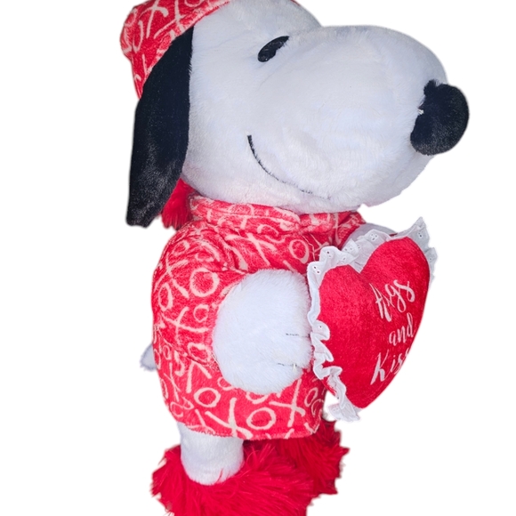 Snoopy Peanuts Valentine's Day Plush - Picture 3 of 6
